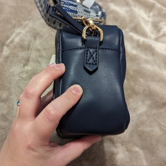 Pink Cove Small Handbag - Never Used - Picture 5 of 9